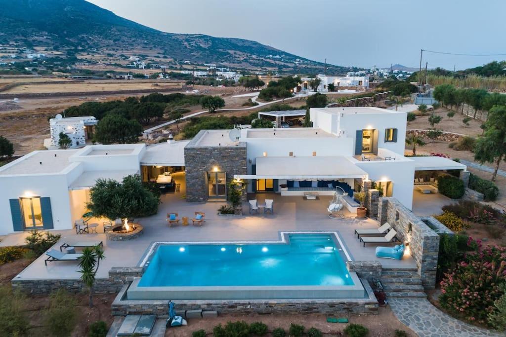 Gaia, Unique Villa, Private Pool & Tennis Court & Boules Villa *